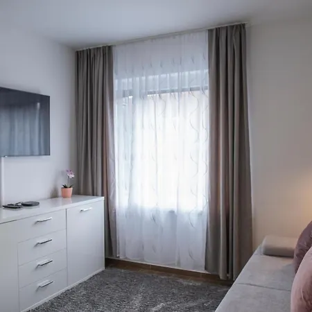 Cute Apartman- Free Parking