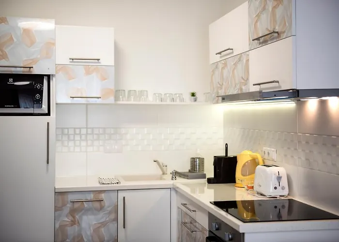 Cute Apartman- Free Parking פץ'